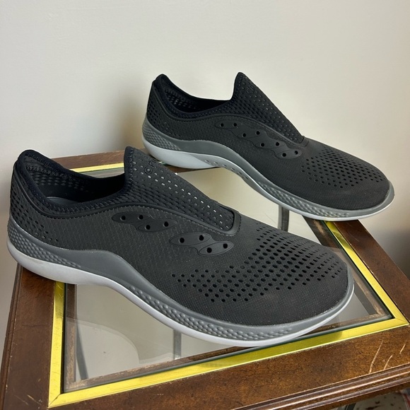 Crocs Literide 360 Pacer Men's Sneakers Black Gray Size 11 Outdoor Slip on - Picture 2 of 12